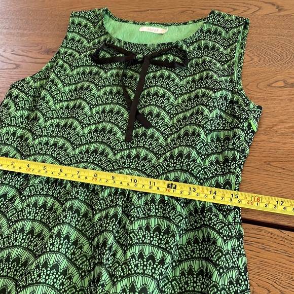 S Tulle Sleeveless Dress - green/black with front bow detail - Picture 10 of 12